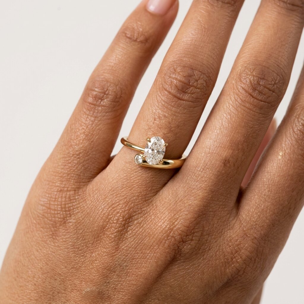 Oval Moissanite Engagement Ring, 14K Gold Open Band Ring, Minimalist Split Shank Ring, Twp Stone Ring, Moissanite Promise Ring